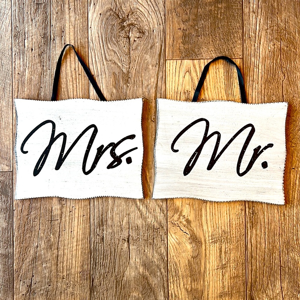 Wedding wall art. Mr. sign and Mrs. sign. Wood wall art.